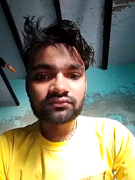 Snapshot of Surajpuja79 chatting on 11-25-25, 08:47 Surajpuja79 online show from 11-25-25, 08:47