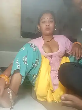 Snapshot of Surajpuja79 chatting on 02-08-26, 03:32 Surajpuja79 online show from 02-08-26, 03:32