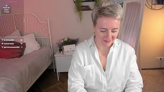 Nika Smit online show from 05-16-26, 10:36