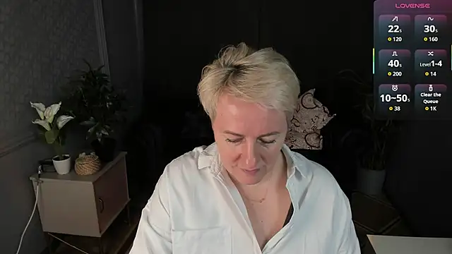 Nika Smit online show from 03-06-26, 09:26