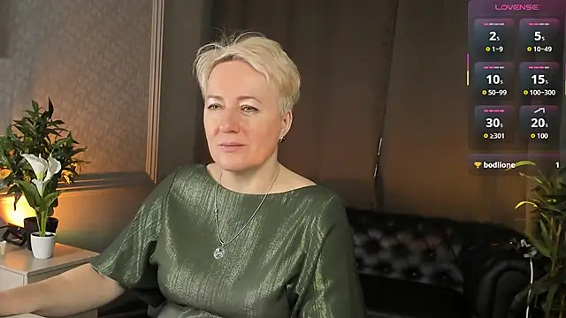 Nika Smit online show from 02-15-26, 05:52