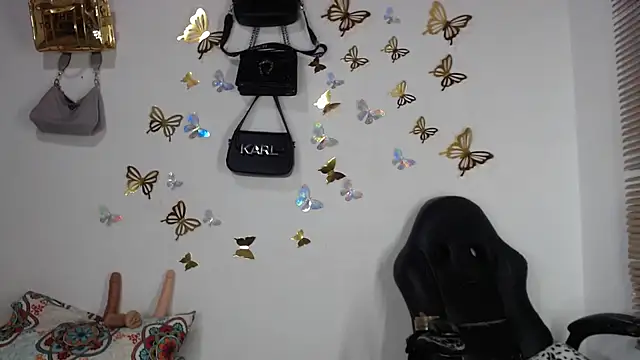 bigcrisblack online show from 10-24-25, 09:19