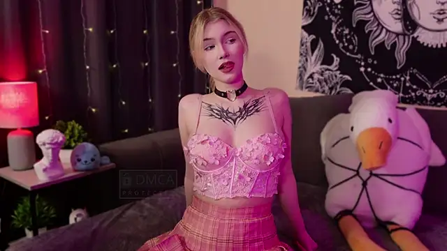 HellenHornny online show from 02-06-25, 09:22