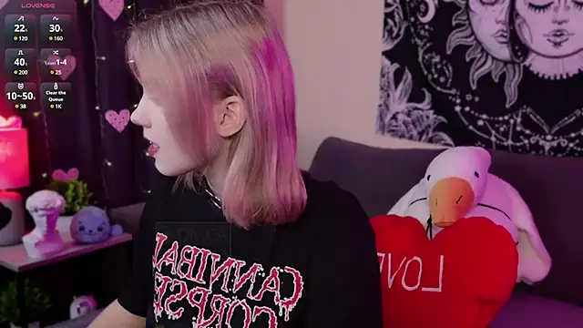 HellenHornny online show from 02-17-25, 10:40