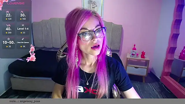 abril ch  online show from 10-22-25, 10:47