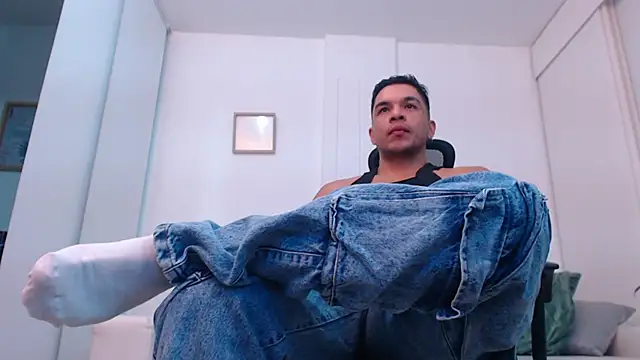 estebandelouis online show from 03-04-25, 10:35