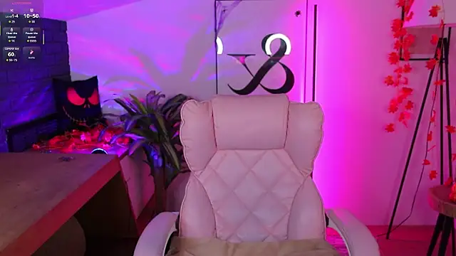 Hailey Green online show from 10-31-25, 10:27