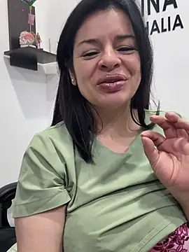 Snapshot of NATHALIA-28_ chatting on 05-27-26, 11:50 NATHALIA-28 online show from 05-27-26, 11:50