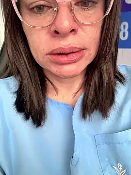 NATHALIA-28  online show from 12-16-25, 12:09