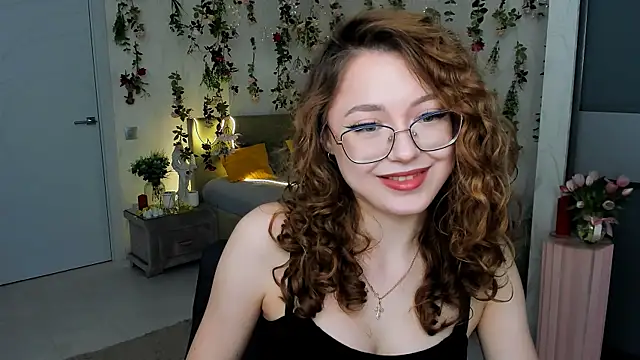 SereneFlame online show from 04-17-26, 12:30