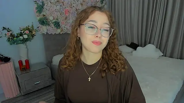 SereneFlame online show from 09-20-25, 04:23