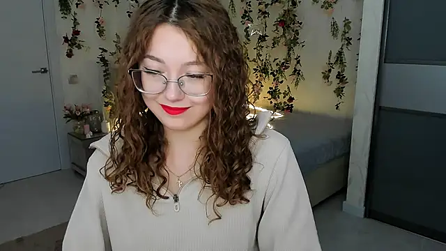 SereneFlame online show from 11-13-25, 04:00