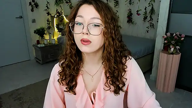 SereneFlame online show from 04-26-26, 07:22