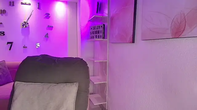 1Sloppy Fox4 online show from 12-19-25, 05:32