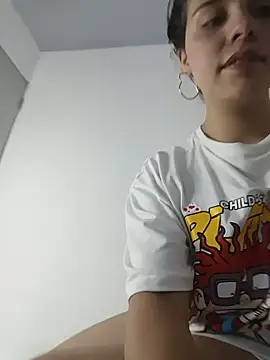 Snapshot of 1Sloppy_Fox4 chatting on 06-20-26, 05:23 1Sloppy Fox4 online show from 06-20-26, 05:23