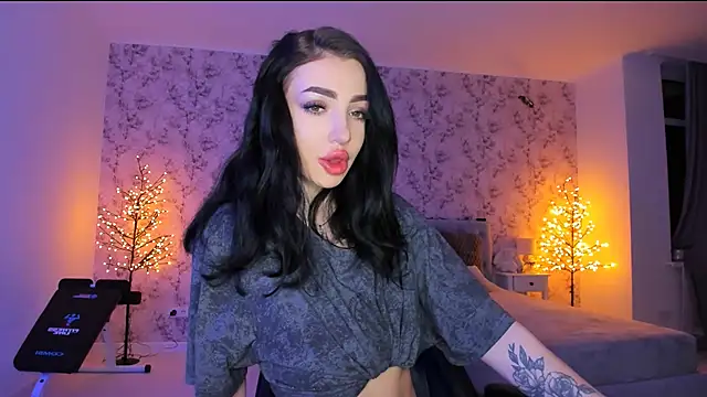 NancyLovee  online show from 01-31-26, 10:41