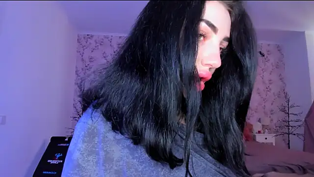 Snapshot of NancyLovee_ chatting on 06-02-26, 01:44 NancyLovee online show from 06-02-26, 01:44