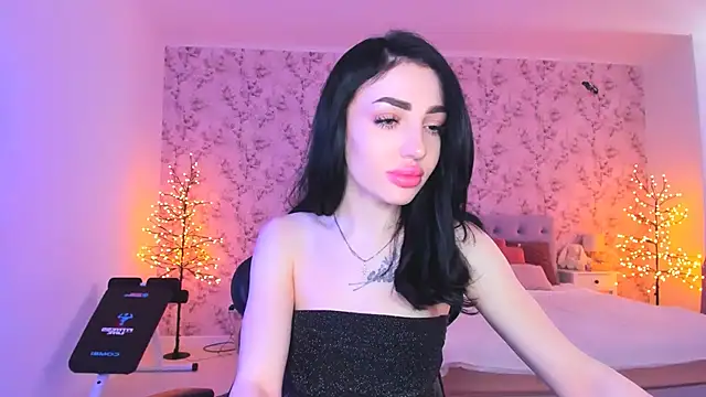 NancyLovee  online show from 03-28-26, 11:55