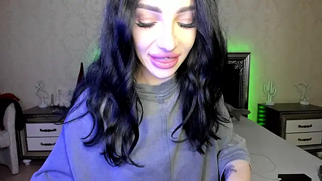 NancyLovee  online show from 03-15-25, 09:16