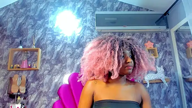 EMMAPARISS online show from 12-22-25, 11:54