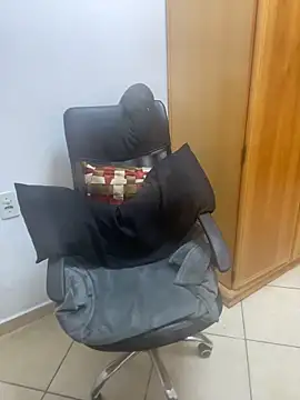 gloria7v05 online show from 02-18-26, 01:07