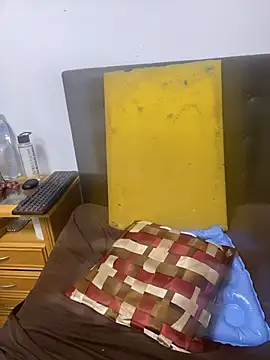 Snapshot of gloria7v05 chatting on 04-02-26, 01:57 gloria7v05 online show from 04-02-26, 01:57