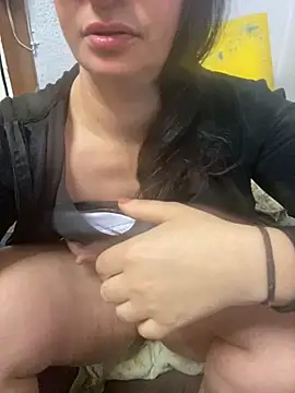 gloria7v05 online show from 10-31-25, 03:41