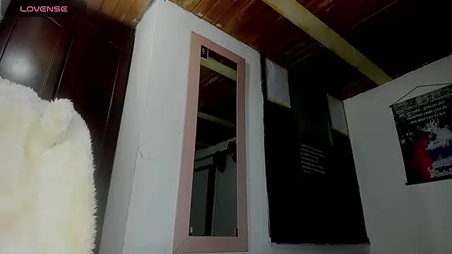 Nenita Hot  online show from 10-03-25, 08:21