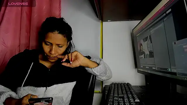 Nenita Hot  online show from 09-08-25, 08:52