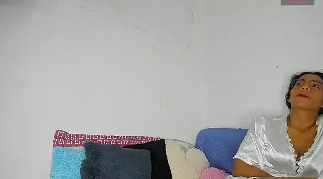 Nenita Hot  online show from 03-18-25, 10:58