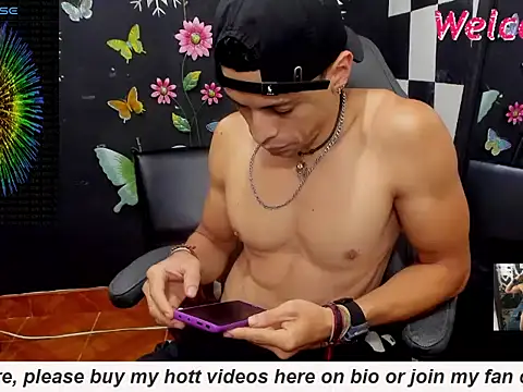 MikeRose94 online show from 02-07-26, 02:58