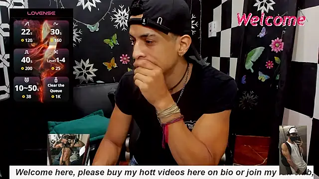 Snapshot of MikeRose94 chatting on 09-27-25, 03:51 MikeRose94 online show from 09-27-25, 03:51