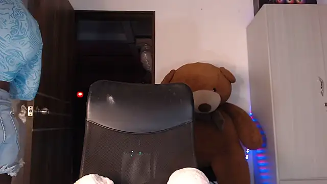 mistressbigcock777 online show from 04-01-26, 03:41