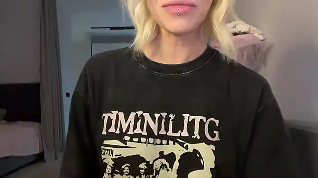 ur molly online show from 07-15-26, 01:18