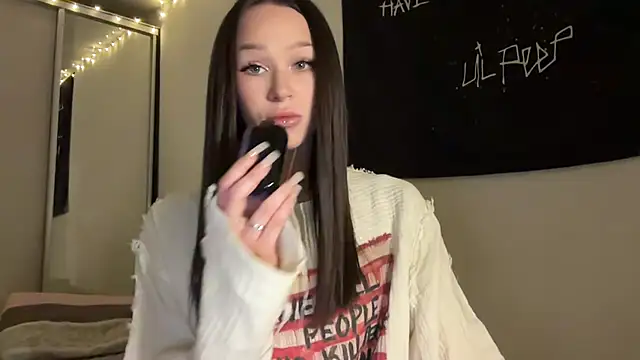 ur molly online show from 11-04-25, 12:42