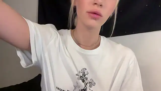 ur molly online show from 06-12-26, 03:15