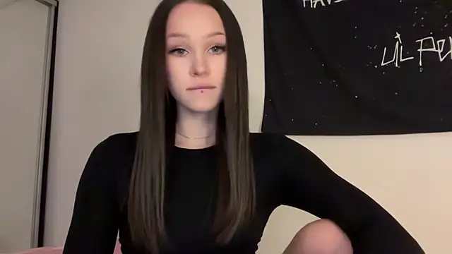 ur molly online show from 10-27-25, 02:40