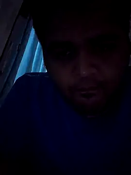 Snapshot of chocolate_boy99 chatting on 01-19-25, 05:26 chocolate boy99 online show from 01-19-25, 05:26