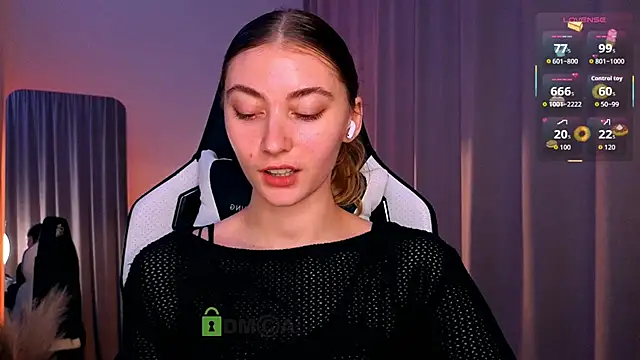 lady curls online show from 11-23-25, 10:09