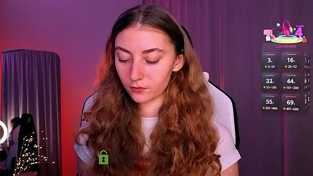 Snapshot of lady_curls chatting on 01-16-26, 11:20 lady curls online show from 01-16-26, 11:20