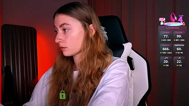 Snapshot of lady_curls chatting on 02-07-26, 10:40 lady curls online show from 02-07-26, 10:40