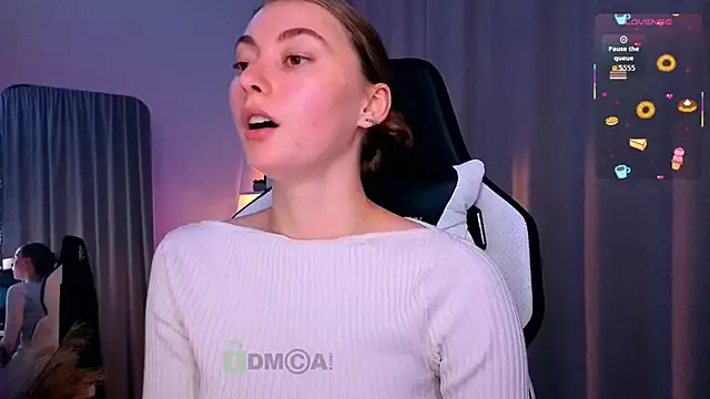 lady curls online show from 09-30-25, 08:37