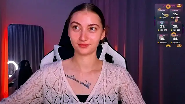 lady curls online show from 10-14-25, 10:09