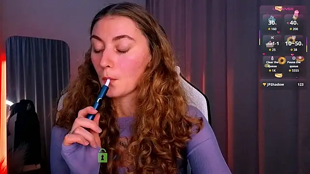 lady curls online show from 10-22-25, 09:46