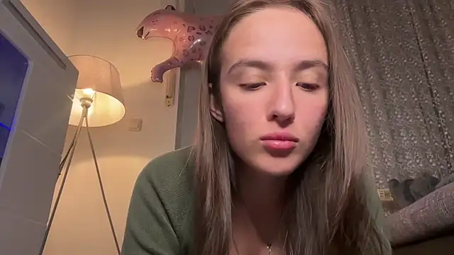 EmilyWi  online show from 05-03-26, 09:07