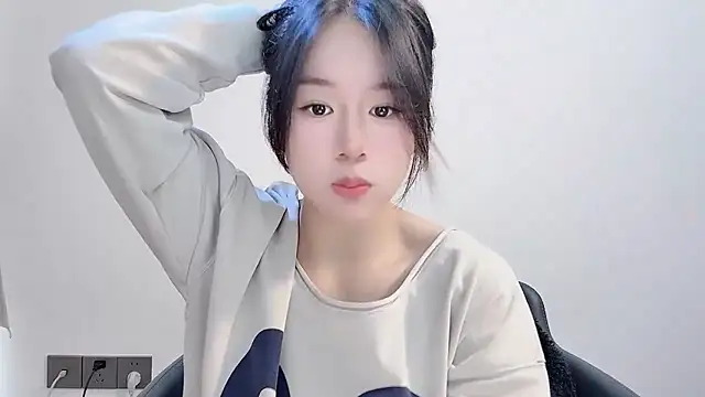 chloe-01 online show from 11-27-25, 03:07