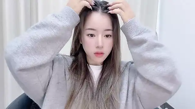 chloe-01 online show from 12-05-24, 04:48