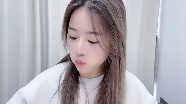 chloe-01 online show from 12-30-24, 04:42