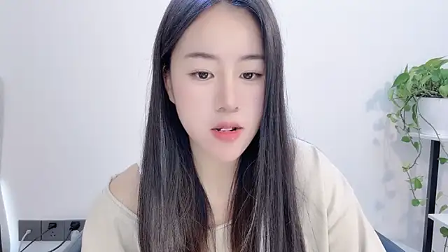 chloe-01 online show from 01-14-26, 05:00