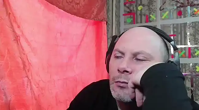 Snapshot of AgnichBan chatting on 02-14-25, 03:33 AgnichBan online show from 02-14-25, 03:33